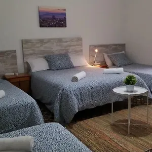 Break In Gothic Hostal Барселона