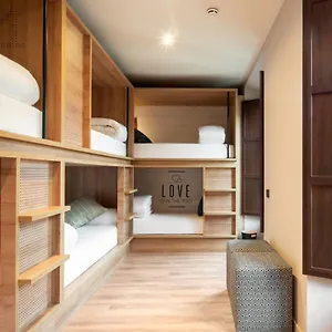 https://toc-hostel-granada.es-andalucia.com
